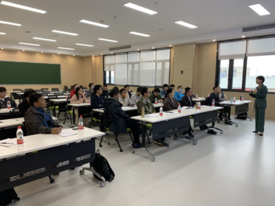 工業智能融合實踐 信息系統集成服務探索之旅——記師生參觀南京優倍智能工廠